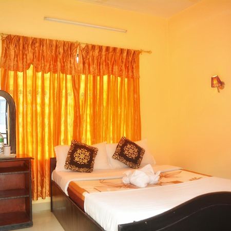 Hotel Direction Pokhara Exteriör bild