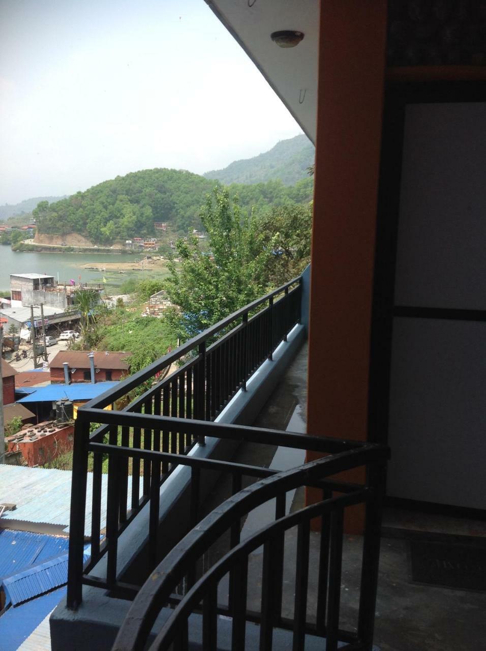 Hotel Direction Pokhara Exteriör bild