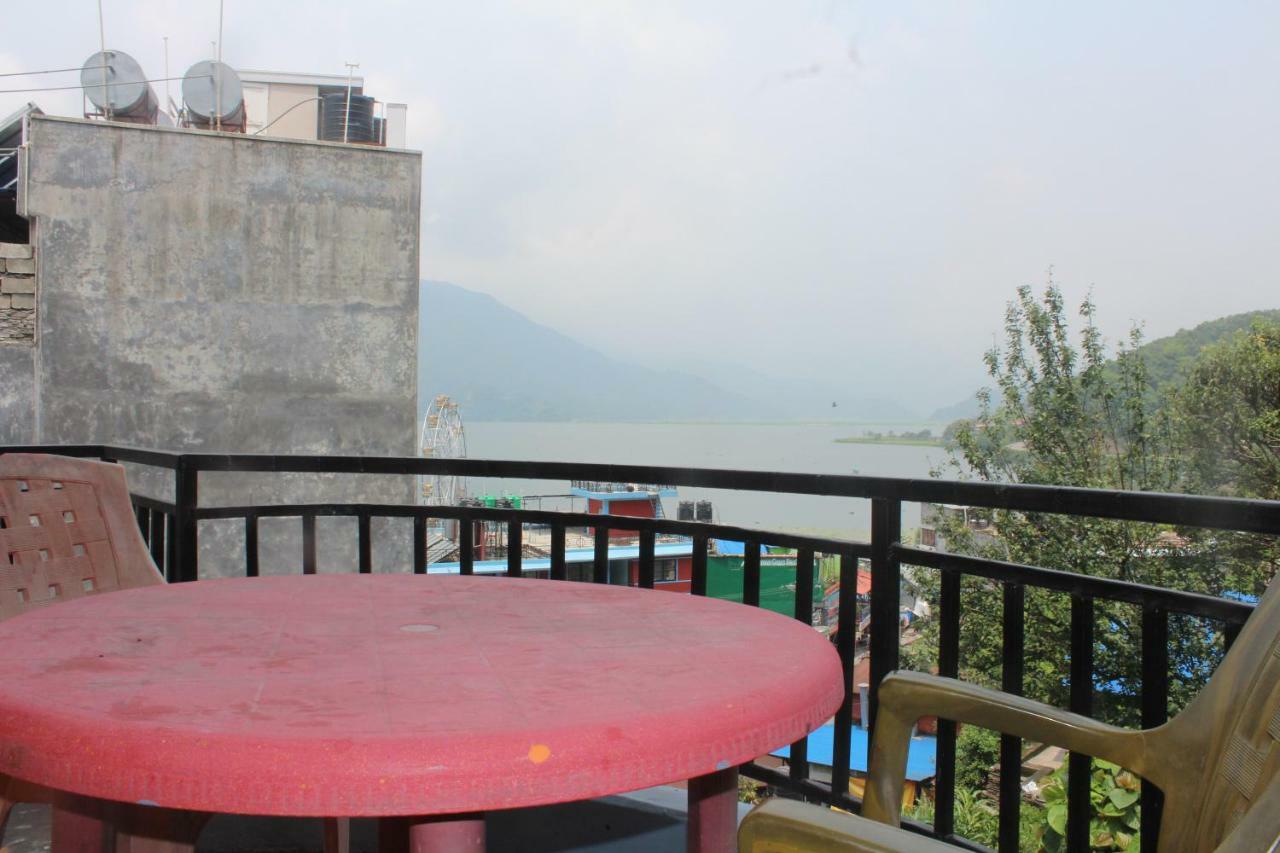 Hotel Direction Pokhara Exteriör bild
