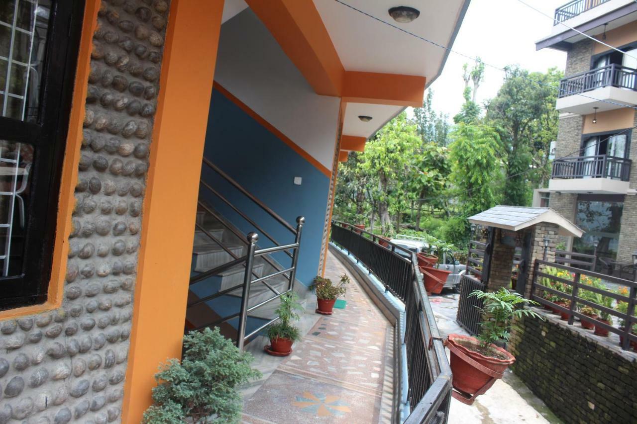Hotel Direction Pokhara Exteriör bild