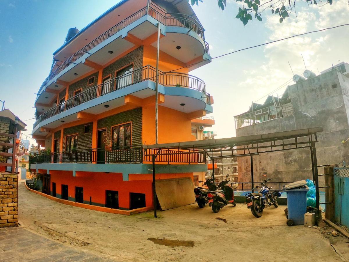 Hotel Direction Pokhara Exteriör bild